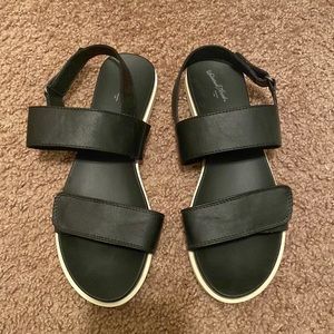 Universal Thread Black Sandals